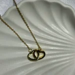 Birbirine Geçmiş Kalpli Kolye