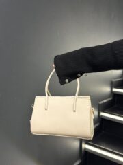 Beyaz mini el ve omuz çantası