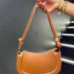 Taba Zincirli Ay Omuz Çantası