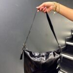 Siyah Fermuarlı Bucket Omuz Çantası