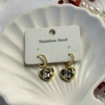 Kalp Detaylı Gold Çelik Küpe